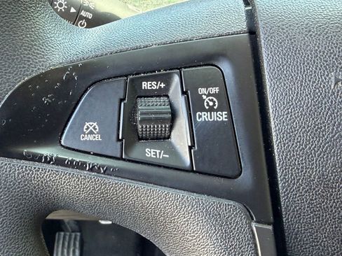 Used 2017 GMC Terrain SLE image 13