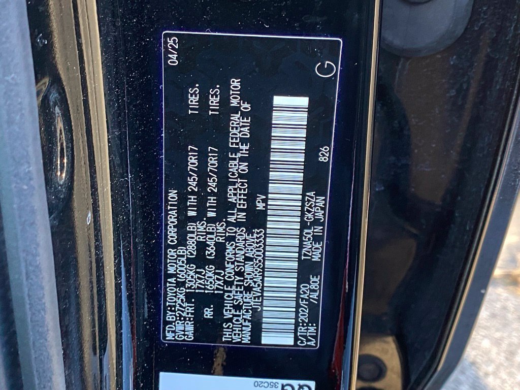 Used 2025 Toyota 4Runner SR5 RWD image 11