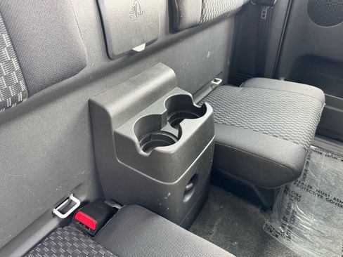 Used 2006 Chevrolet Colorado LT image 24