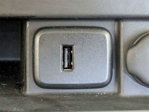 Used 2017 Chevrolet Traverse Premier image 33