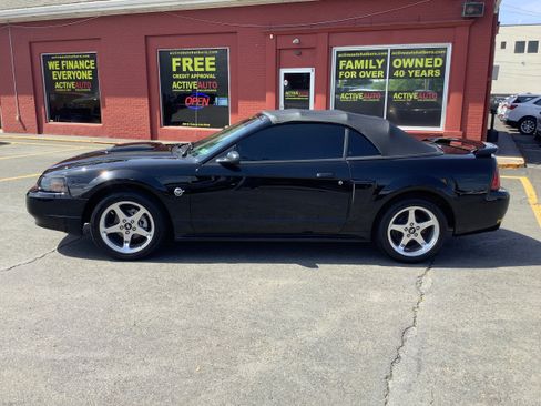 Used 2004 Ford Mustang GT RWD image 4