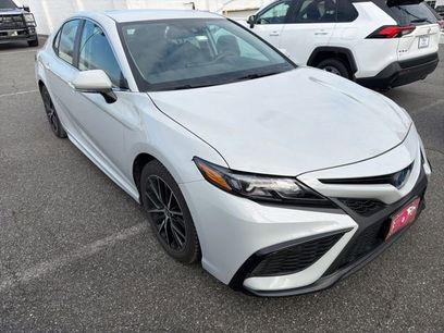 Used 2023 Toyota Camry SE