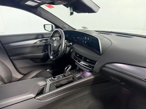Used 2025 Cadillac CT5 Premium Luxury RWD image 30