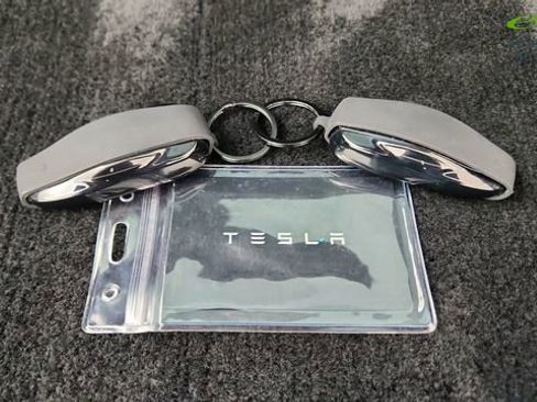 Used 2022 Tesla Model S AWD/4WD image 59