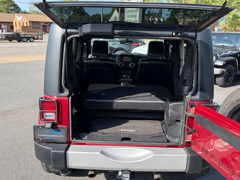 Used 2012 Jeep Wrangler Sahara w/ Dual Top Group AWD/4WD image 16
