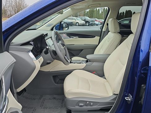 Used 2024 Cadillac XT6 Premium Luxury w/ LPO, Floor Liner Package image 12