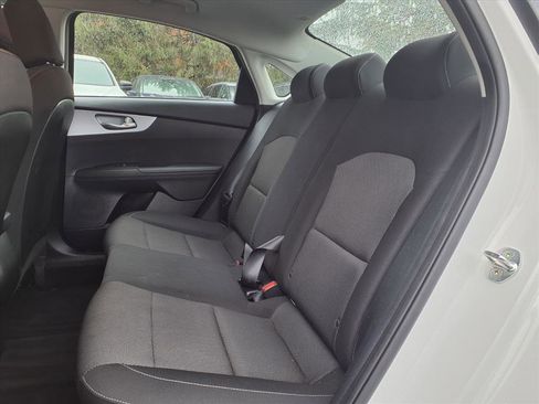 Used 2023 Kia Forte LXS w/ LXS Technology Package image 10