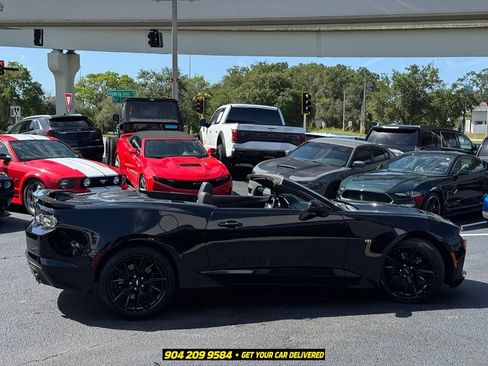 Used 2019 Chevrolet Camaro SS RWD image 8