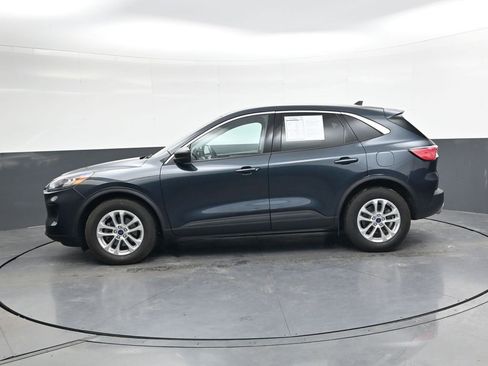 Used 2022 Ford Escape SE w/ Cold Weather Package image 8