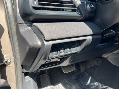 Used 2024 Subaru Outback Premium image 14