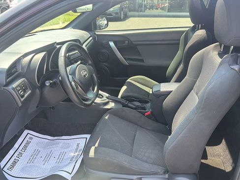 Used 2013 Scion tC FWD image 9