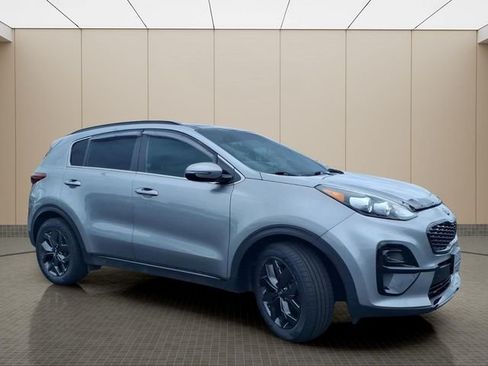 Used 2022 Kia Sportage Nightfall Edition FWD image 5