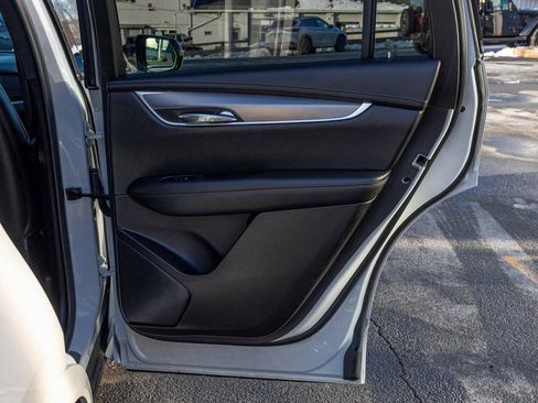 Used 2024 Cadillac XT6 Luxury image 15
