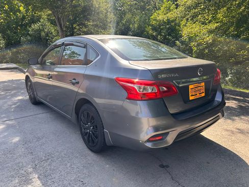 Used 2017 Nissan Sentra S FWD image 3