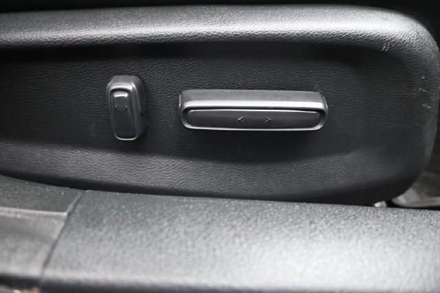 Used 2020 Honda Insight Touring image 25