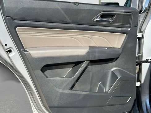 Used 2021 Volkswagen Atlas SEL image 12