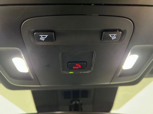 Used 2025 Toyota Camry SE image 52