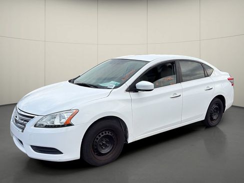 Used 2015 Nissan Sentra S FWD image 3