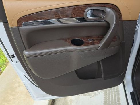Used 2016 Buick Enclave Premium w/ Experience Buick Package FWD image 35