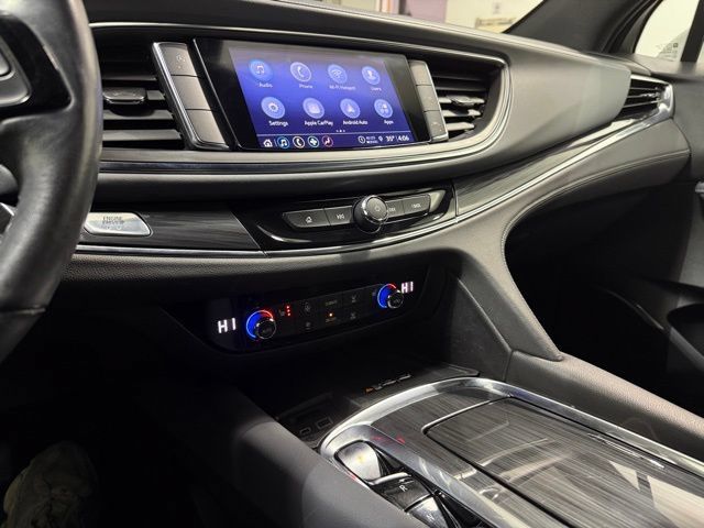 Certified 2023 Buick Enclave Essence FWD image 21