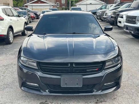Used 2016 Dodge Charger R/T RWD image 2