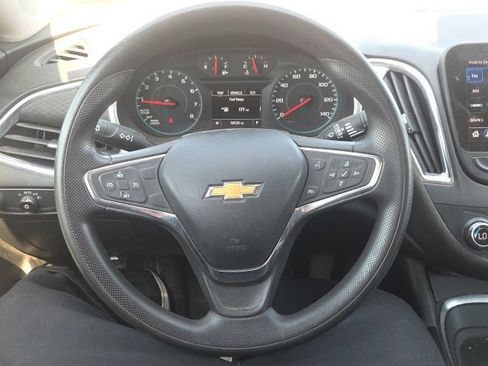 Used 2020 Chevrolet Malibu LT FWD image 30