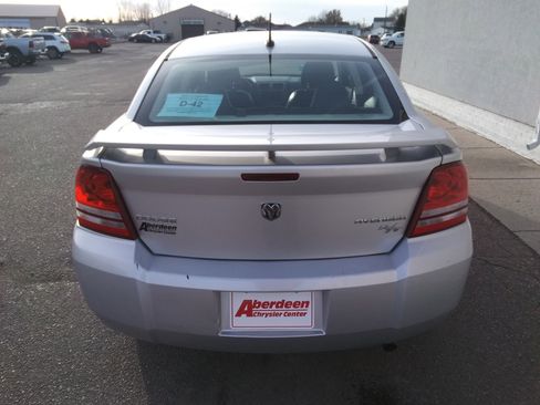 Used 2010 Dodge Avenger R/T image 6