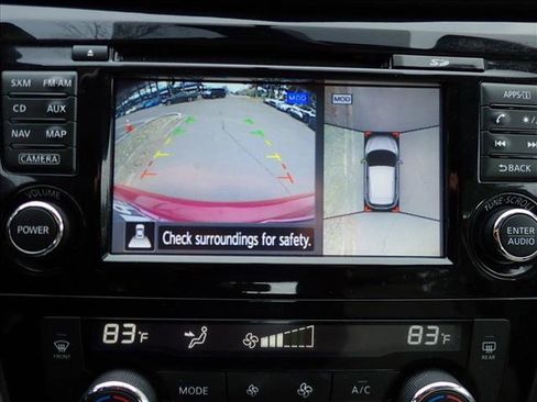 Used 2017 Nissan Rogue Sport SV w/ SV Premium Package image 16