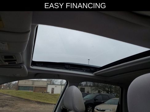 Used 2018 Subaru Forester 2.5i Premium w/ All-Weather Package image 14