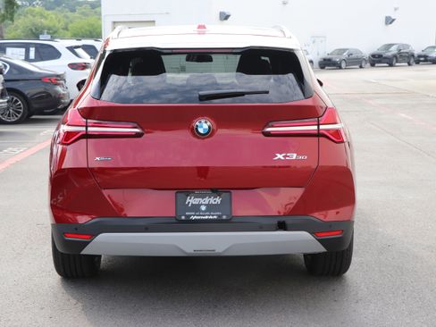 Certified 2025 BMW X3 xDrive30i w/ Premium Package image 12