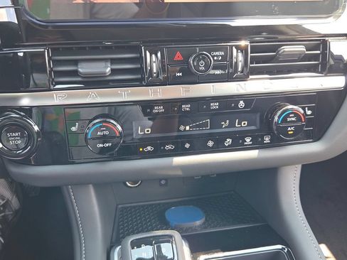 New 2026 Nissan Pathfinder SL FWD image 19