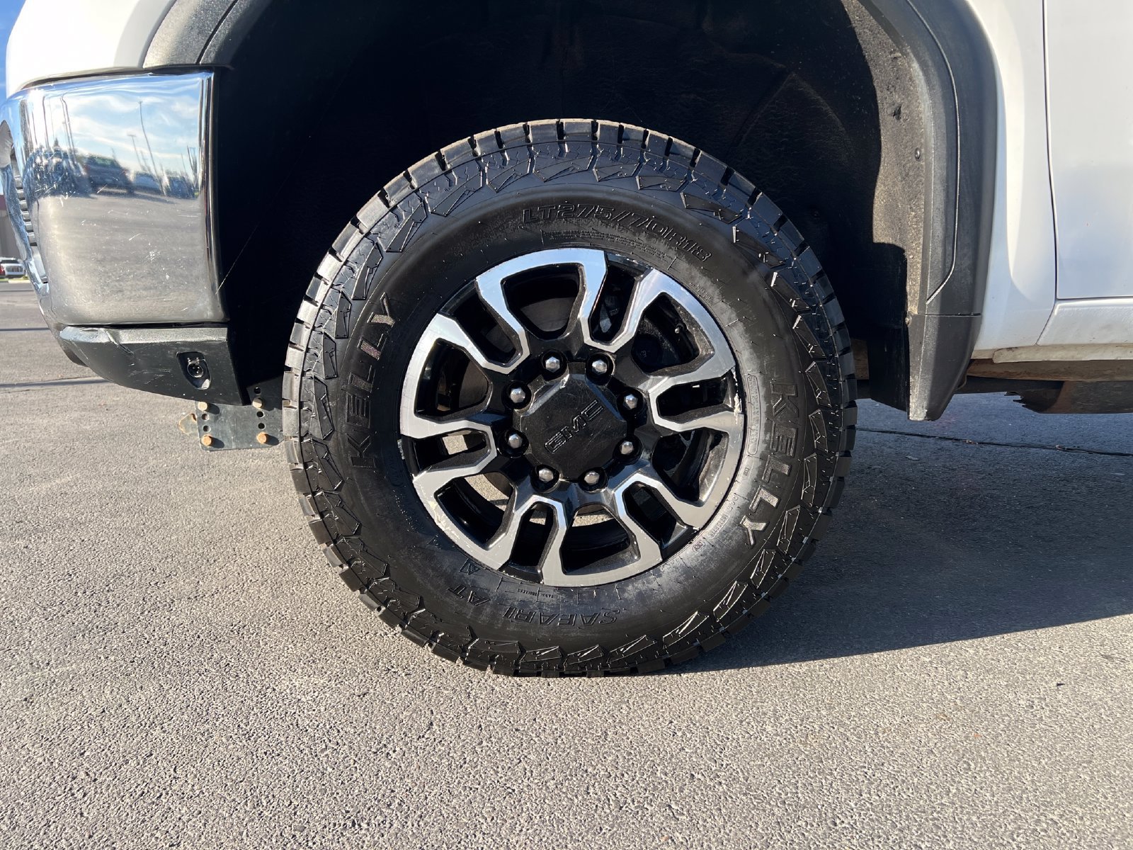 Used 2020 GMC Sierra 2500 SLT w/ X31 Off-Road Package AWD/4WD image 17