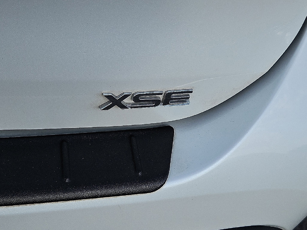 Used 2024 Toyota Highlander XSE FWD image 15