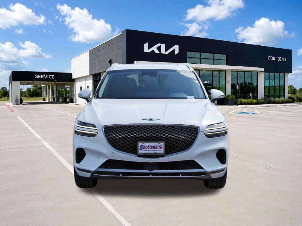 Used 2023 Genesis GV70 2.5T w/ Advanced Package AWD/4WD image 2