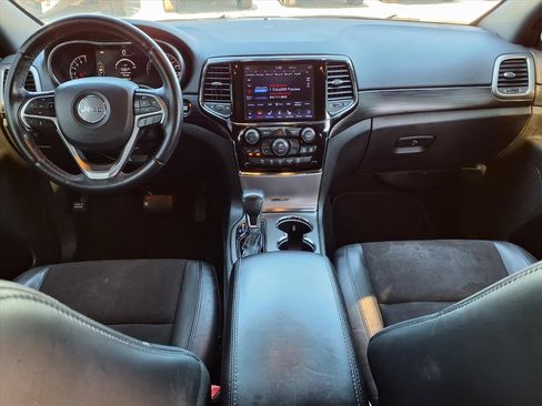 Used 2020 Jeep Grand Cherokee Altitude image 17