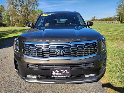 Used 2020 Kia Telluride SX w/ SX Prestige Package image 3