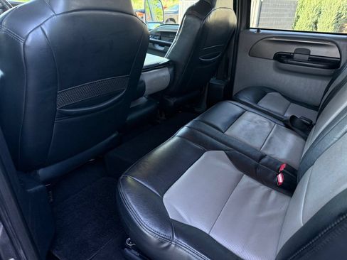 Used 2006 Ford F350 XLT AWD/4WD image 36