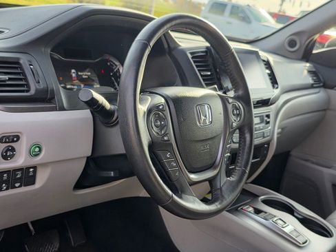 Used 2023 Honda Ridgeline RTL-E image 11