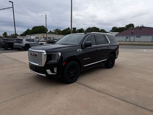Used 2022 GMC Yukon Denali AWD/4WD image 8
