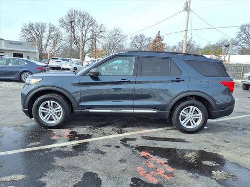 Used 2022 Ford Explorer XLT w/ Equipment Group 202A image 33