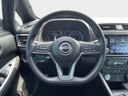 Used 2023 Nissan Leaf S FWD image 11