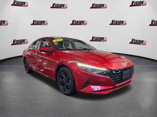 Used 2021 Hyundai Elantra SEL video 3