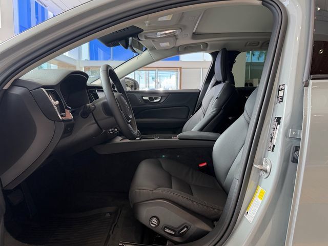 New 2026 Volvo V60 B5 Cross Country Plus w/ Protection Package Premier AWD/4WD image 10