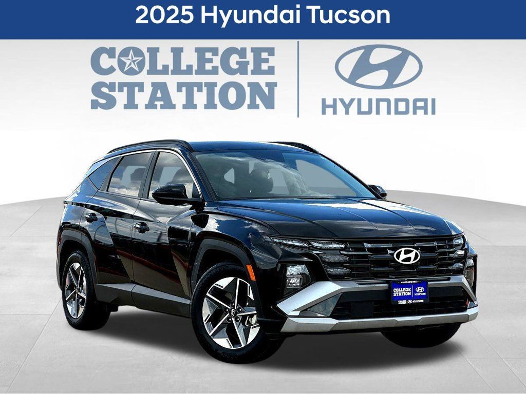 Used 2025 Hyundai Tucson SEL FWD image 1