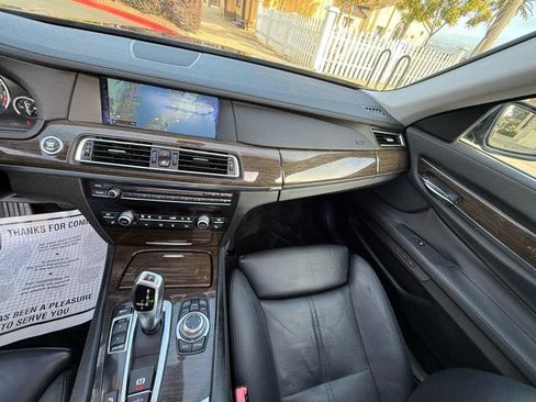 Used 2009 BMW 750i RWD image 68