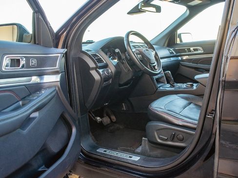 Used 2019 Ford Explorer Sport w/ Equipment Group 401A image 29