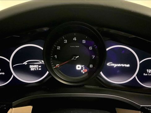 Used 2023 Porsche Cayenne image 21