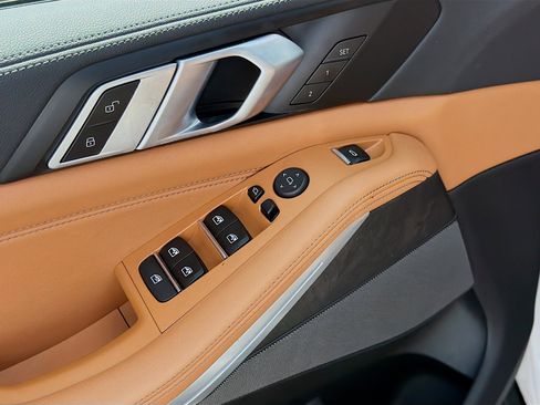 Used 2023 BMW X5 sDrive40i w/ Premium Package image 23