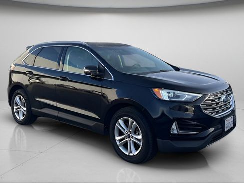 Used 2020 Ford Edge SEL image 2
