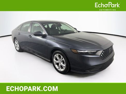 Used 2025 Honda Accord LX image 1